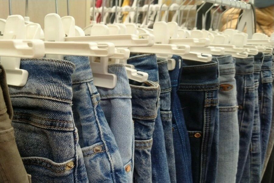 Жительница Новосибирска подменила 26 брендовых вещей на подделки в пункте выдачи