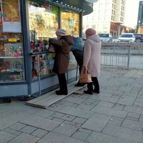 Издатели попросили губернатора и главу СФ спасти газетные киоски в Новосибирске