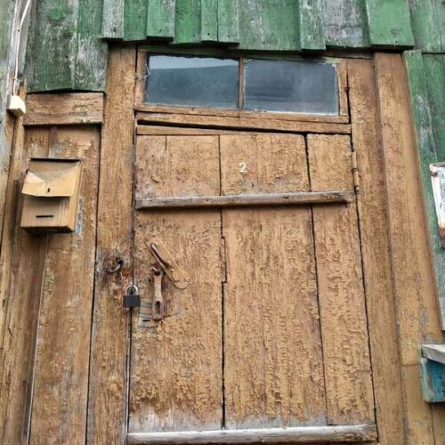 В Новосибирске из реестра памятников исключат деревянный дом на Коммунистической