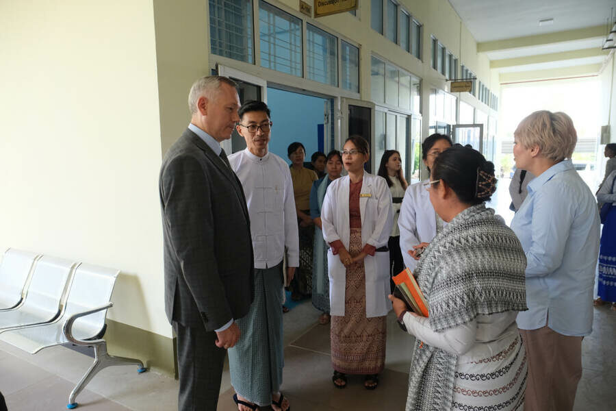 Делегация Новосибирской области во главе с губернатором работает в Мьянме