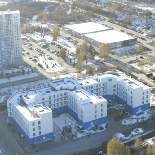Пятиэтажная поликлиника на Южно-Чемском откроется в 2026 году
