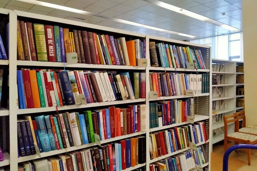 Зал ГПНТБ