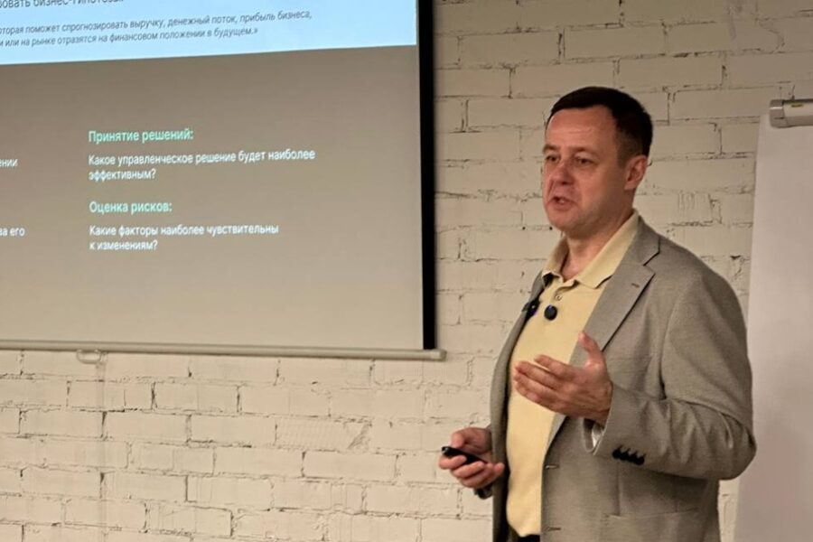 Предприниматель, управленец федерального уровня с более чем двадцатилетним опытом в финансах и управлении Валерий Кубасов