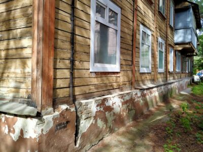 Статус аварийных получили свыше 900 многоквартирных домов Новосибирской области