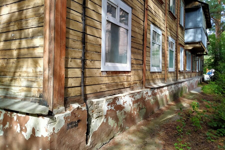 Статус аварийных получили свыше 900 многоквартирных домов Новосибирской области