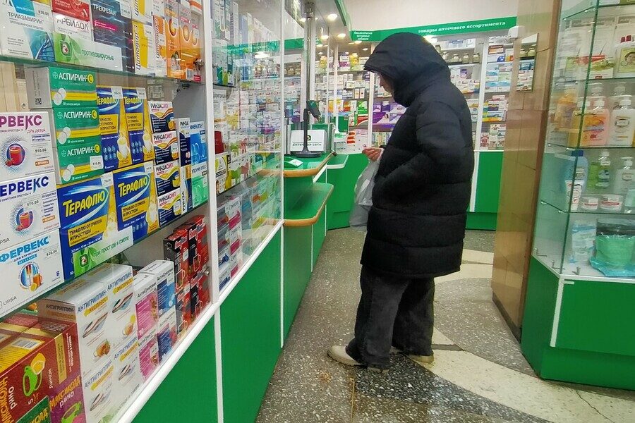 «Копеечных лекарств скоро не будет»: в новосибирских аптеках физраствор подорожал более чем на 40%