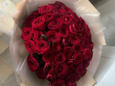 Жительницы Новосибирска начали получать подарки в честь Дня матери