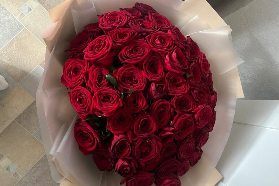 Жительницы Новосибирска начали получать подарки в честь Дня матери