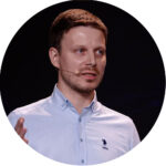 Василий Долгов