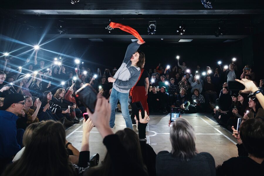 «Плохой театр» из Петербурга покажет новосибирцам «исторический рейв»