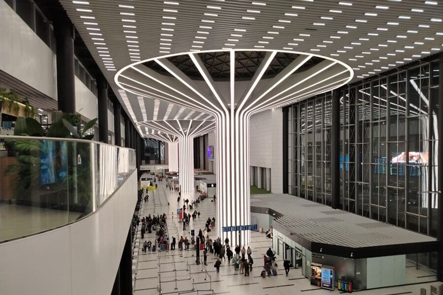 На территории Толмачево открылся пункт миграционного контроля