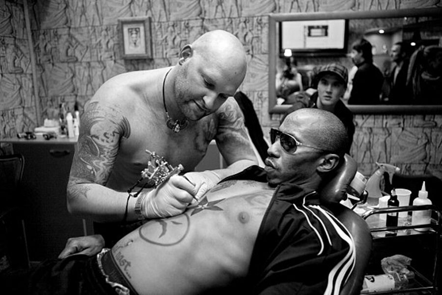 «Под влиянием нейросетей»: в Новосибирске выросло количество тату-салонов