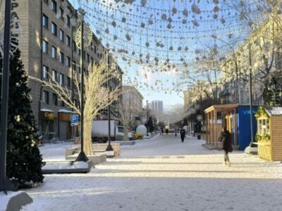 Власти рассказали, когда будут украшать улицу Ленина