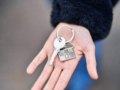 Мошенники продали 12 квартир в Новосибирске за 2025 год