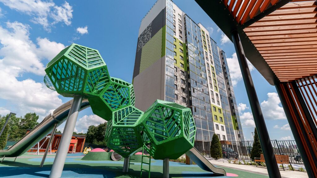 «На Кедровой»