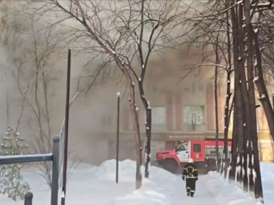 Педагогический колледж №1 им. Макаренко вспыхнул в Новосибирске