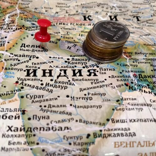 Жители Новосибирска стали чаще покупать товары из Индии