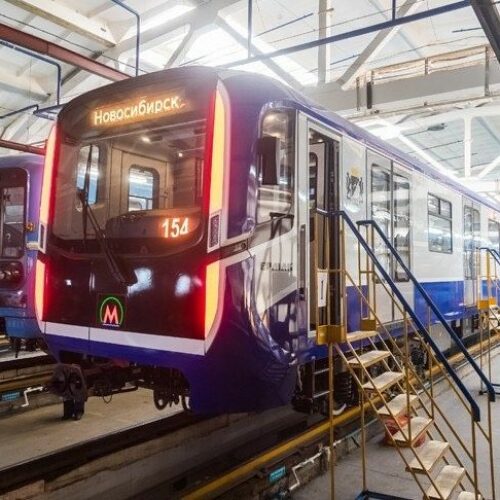 В Новосибирск доставили еще два инновационных поезда «Ермак»
