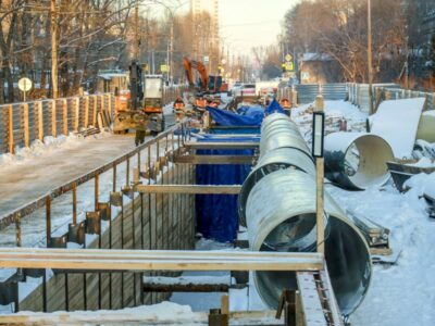 В Кировском районе Новосибирска обновляют полукилометровый участок коллектора