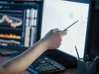 Деньги инвесторов пошли на российский фондовый рынок