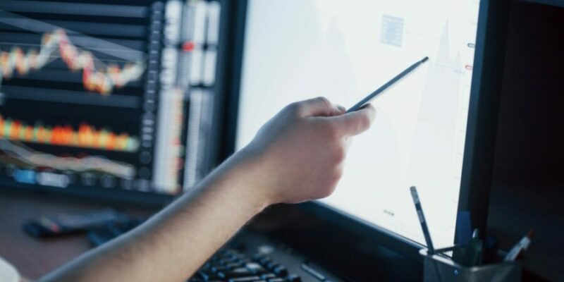 Деньги инвесторов пошли на российский фондовый рынок