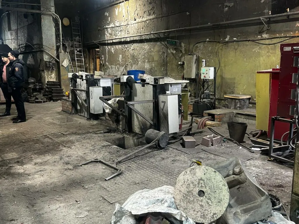 Уголовное дело возбудили после взрыва на бердском заводе (видео)