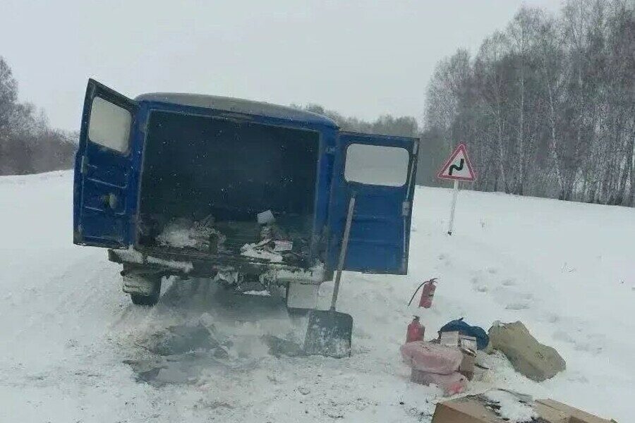 Сотрудники новосибирской почты инсценировали пожар для кражи пенсий