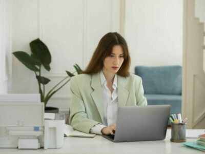 Исследование: что бесит сибиряков на рабочих онлайн-встречах и в переписке