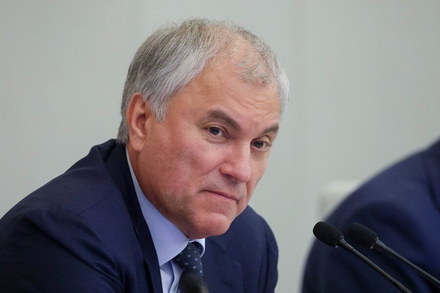 Законопроект о крестах на Государственном гербе России одобрен в первом чтении