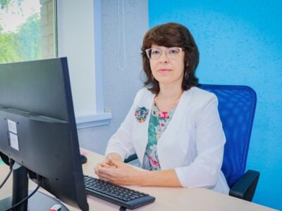 Заведующая кафедрой геометрии и методики обучения математике ИФМИТО НГПУ Евгения Яровая