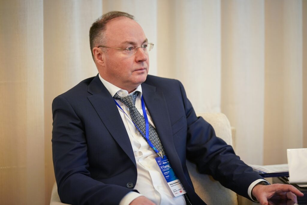 Игорь Елисеенко 