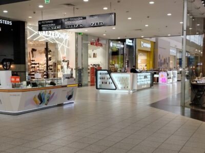 «Не новогоднее настроение»: масочный режим рекомендовали ввести в магазинах и ресторанах Новосибирска