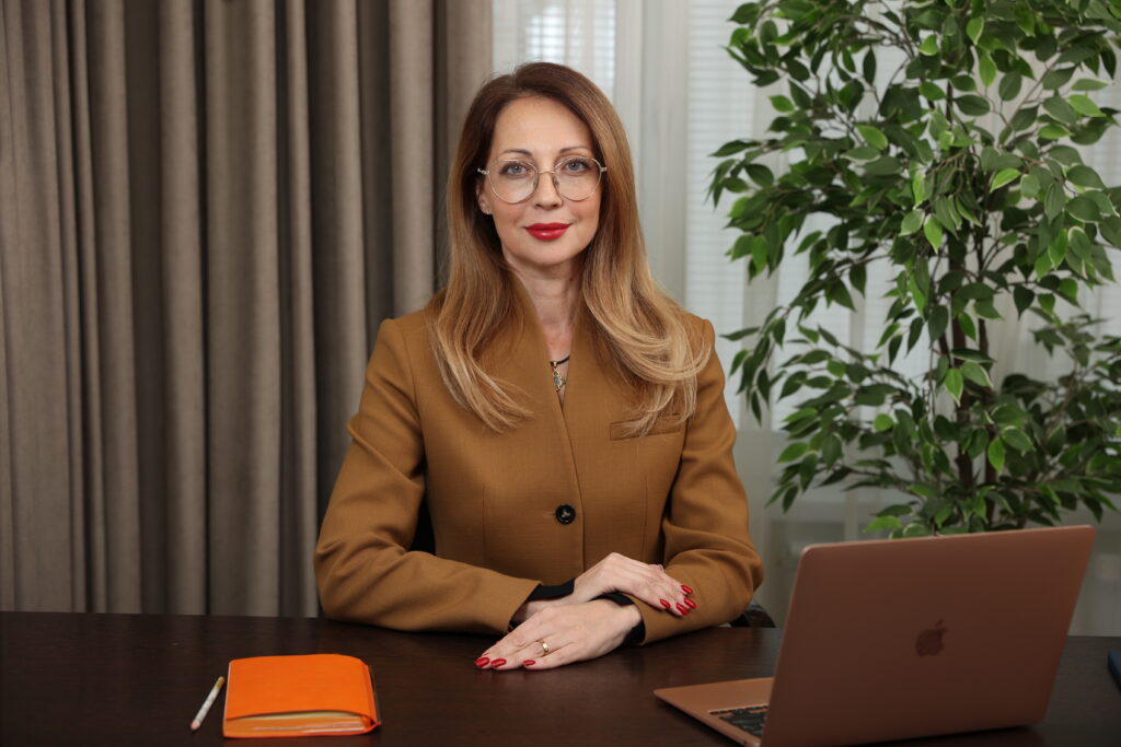 Компания «Два ключа» завоевывает Новосибирск умом и сердцем