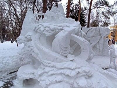 В Новосибирске началась подготовка к фестивалю снежной скульптуры