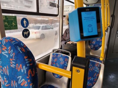 Новосибирцы заплатили за проезд в троллейбусе по 450 рублей