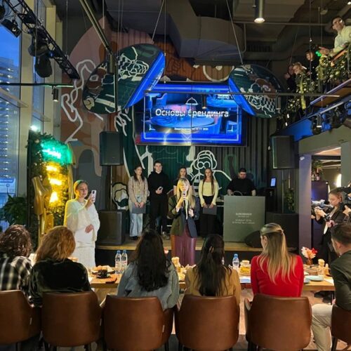 ИИ вместо творчества: проекты новосибирских студентов оценили эксперты рынка HoReCa