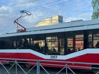 Новосибирцы стали чаще пользоваться трамваями и троллейбусами