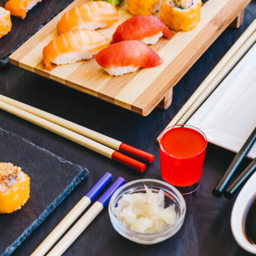 Денис Иванов открывает в Москве японский ресторан