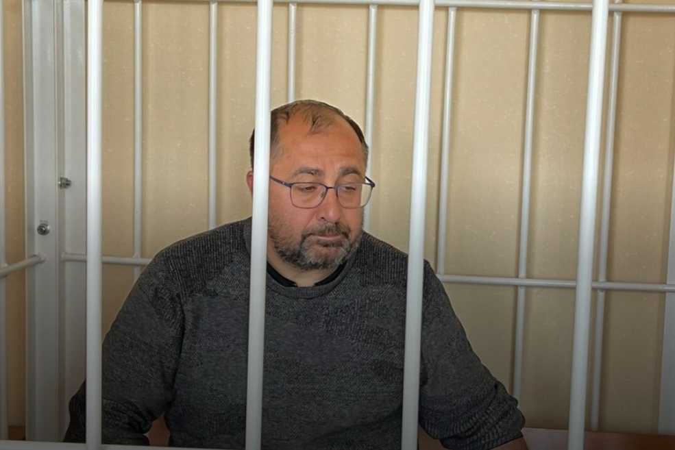 В мае 2025 года был задержан начальник регионального Управления вневедомственной охраны Росгвардии Ровшан Курбанов.