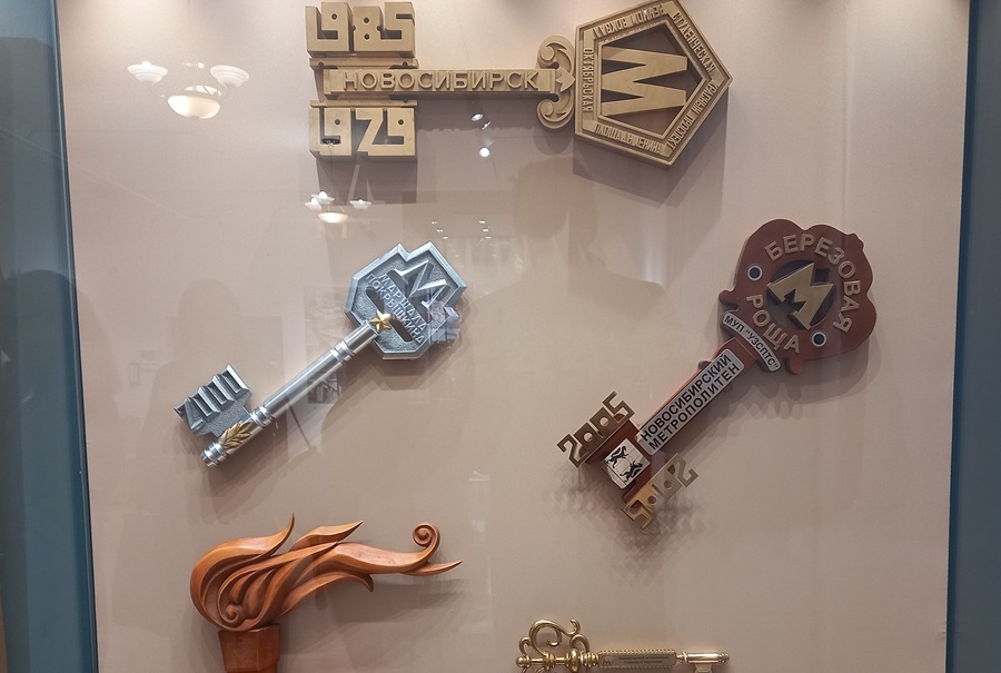 «Ключи от станций» -это самоценные артефакты — у каждого из них свой дизайн, отражающий эстетику и индивидуальность конкретной станции