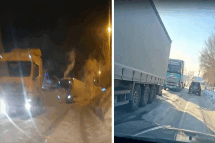 Фуры застряли в снегу, парализовав движение в Октябрьском районе Фуры застряли в снегу, парализовав движение в Октябрьском районе