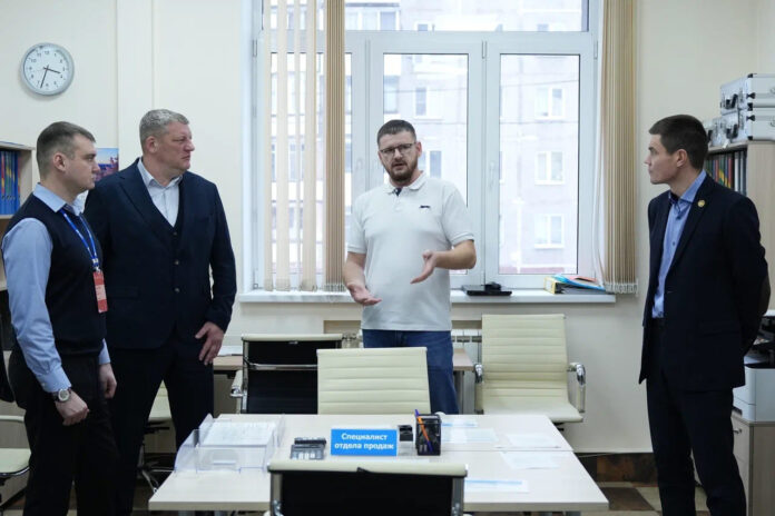 «Герои НовоСибири»: управленцы будущего осваивают стратегию технологического суверенитета РФ