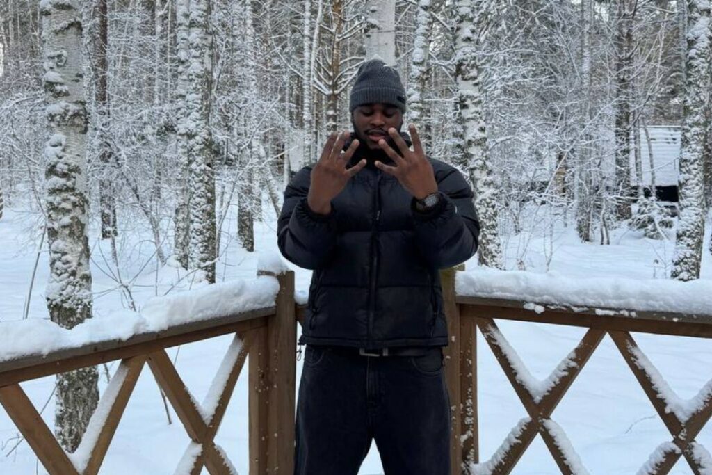 Нигериец переехал в Новосибирск и стал успешным блогером