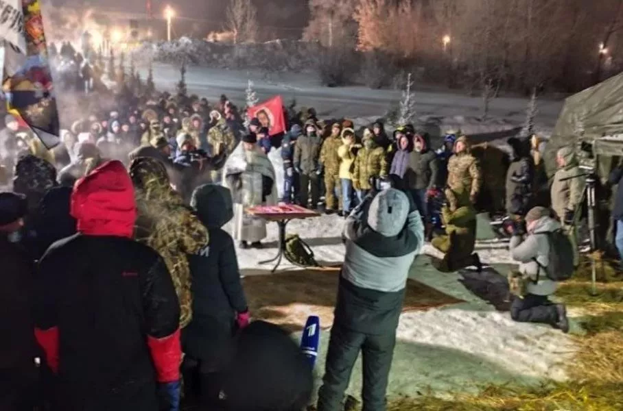 Почти тысяча новосибирцев окунулись в прорубь