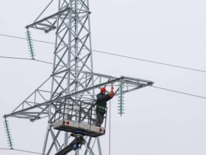 Новосибирские энергетики начали ремонтную кампанию 2026 года