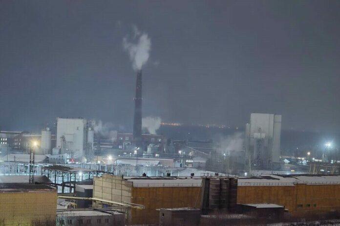 В Новосибирске в микрорайоне «Весенний» возобновились выбросы с едким запахом