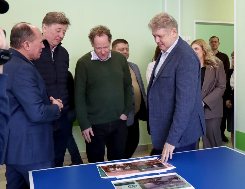 Анатолий Серышев посетил ряд важных объектов в Новосибирской области