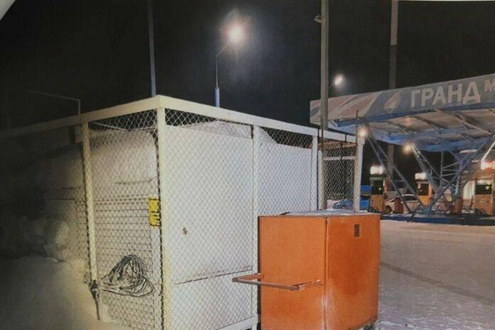 В Новосибирске и Бердске студенты подожгли бензоколонки