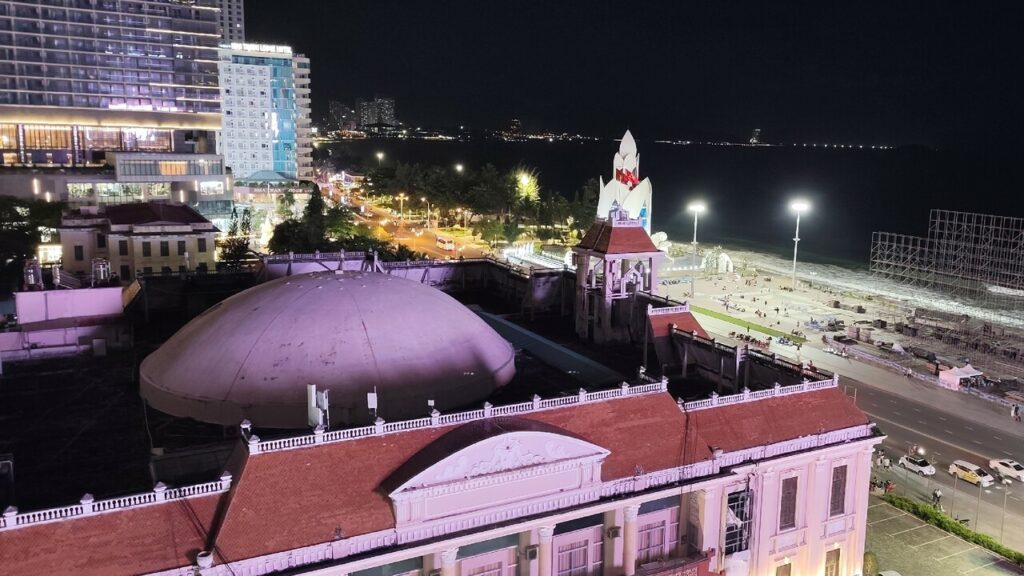 Новосибирец высмеял блогеров, советующих не брать наличные во Вьетнам