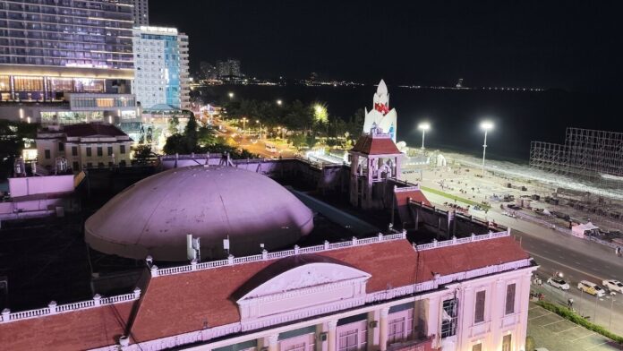 Новосибирец высмеял блогеров, советующих не брать наличные во Вьетнам